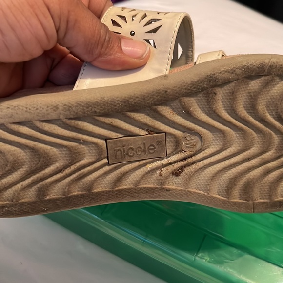 Sandals - Picture 6 of 6